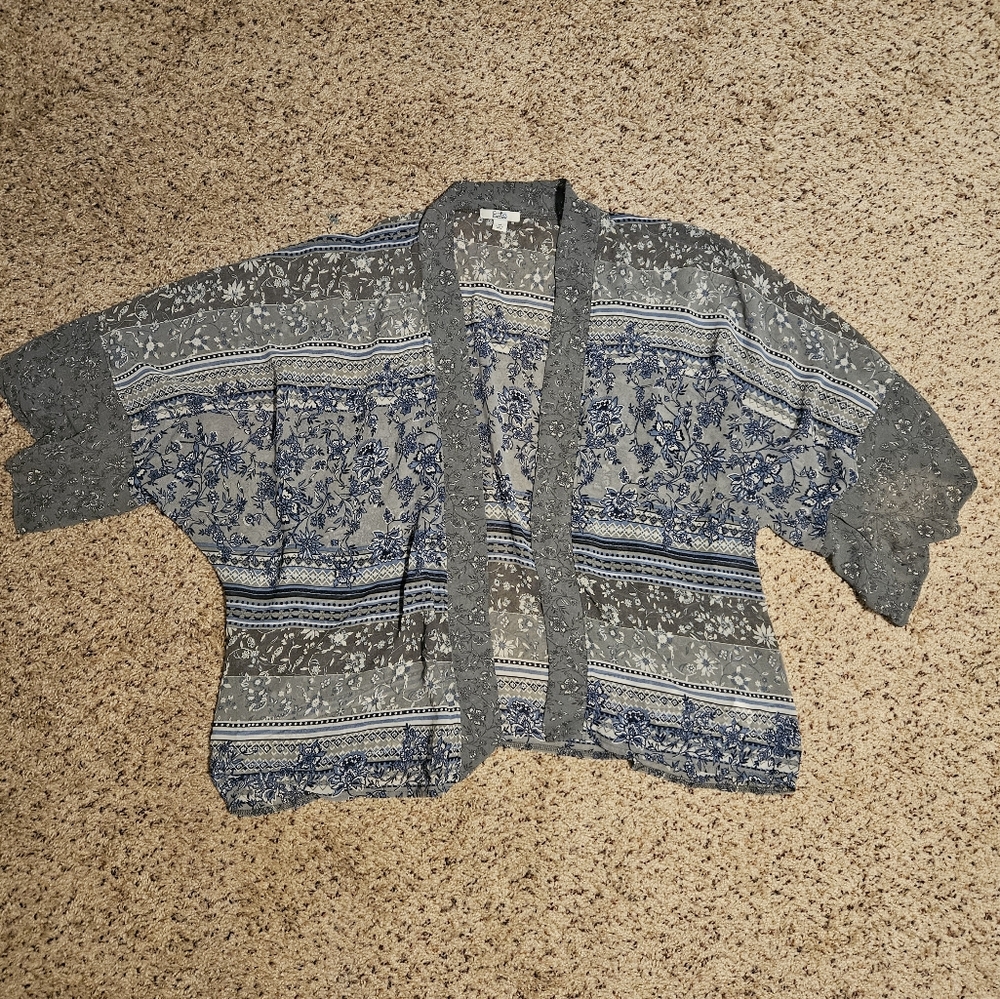 Patterned shawl